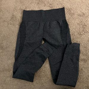 Seamless contour leggings